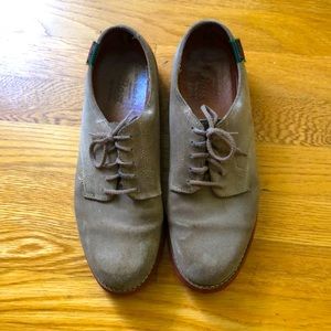 Men’s suede Bass dress shoes. Size 8- 1/2 M